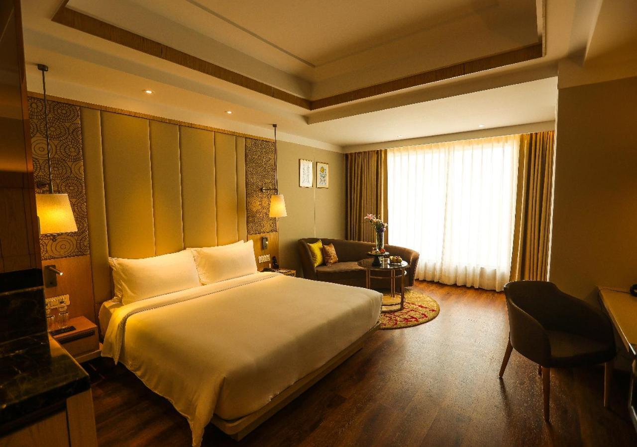 Hotel Radisson Bhopal Exterior foto