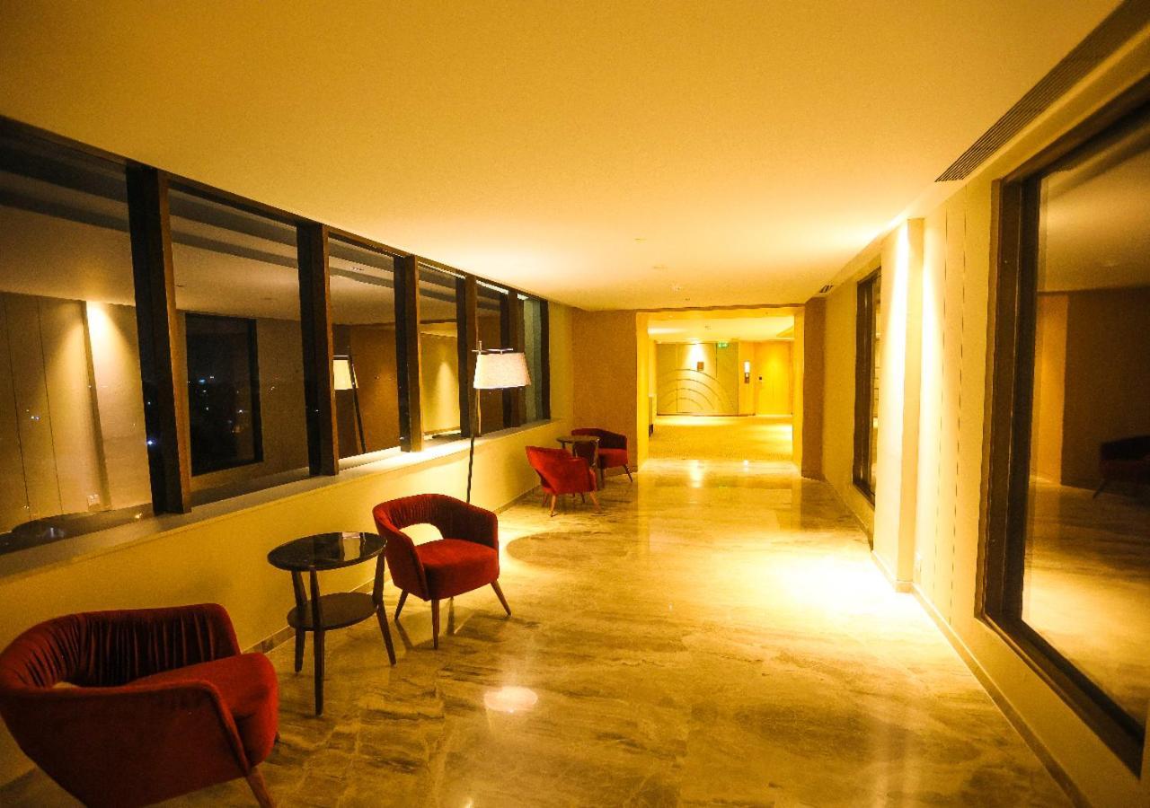 Hotel Radisson Bhopal Exterior foto